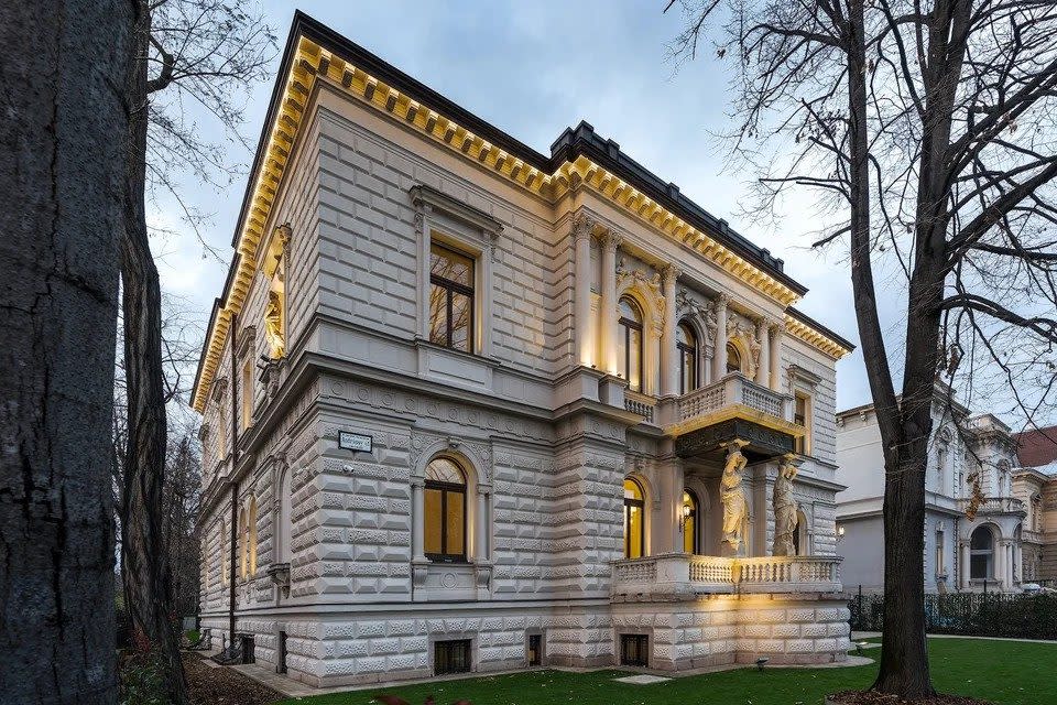 The Chorin mansion in Budapest today