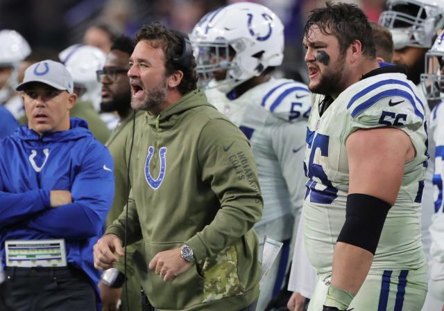 Jeff Saturday and Edgerrin James celebrate Colts win over Raiders