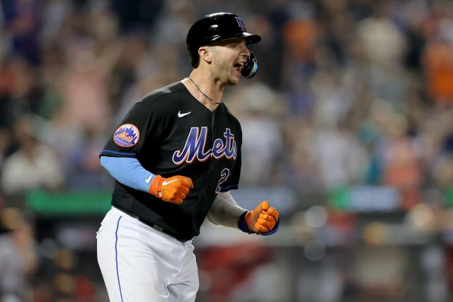 New York Mets news: Pete Alonso is back on the black uniform bandwagon