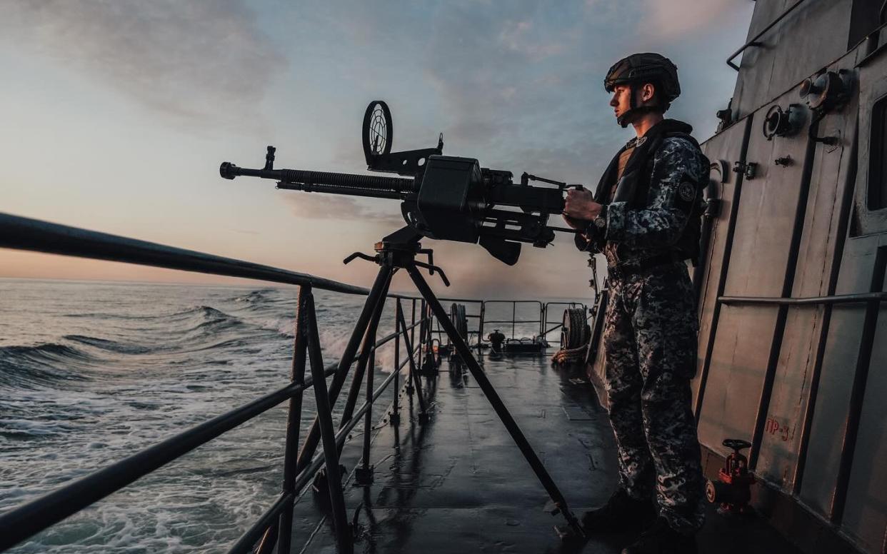 Ukrainian President Volodomyr Zelensky releases photos of the state border guards, thanking them for their service.