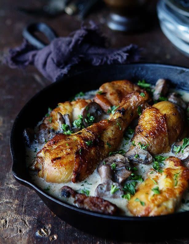 Poulet au vin blanc et champignons