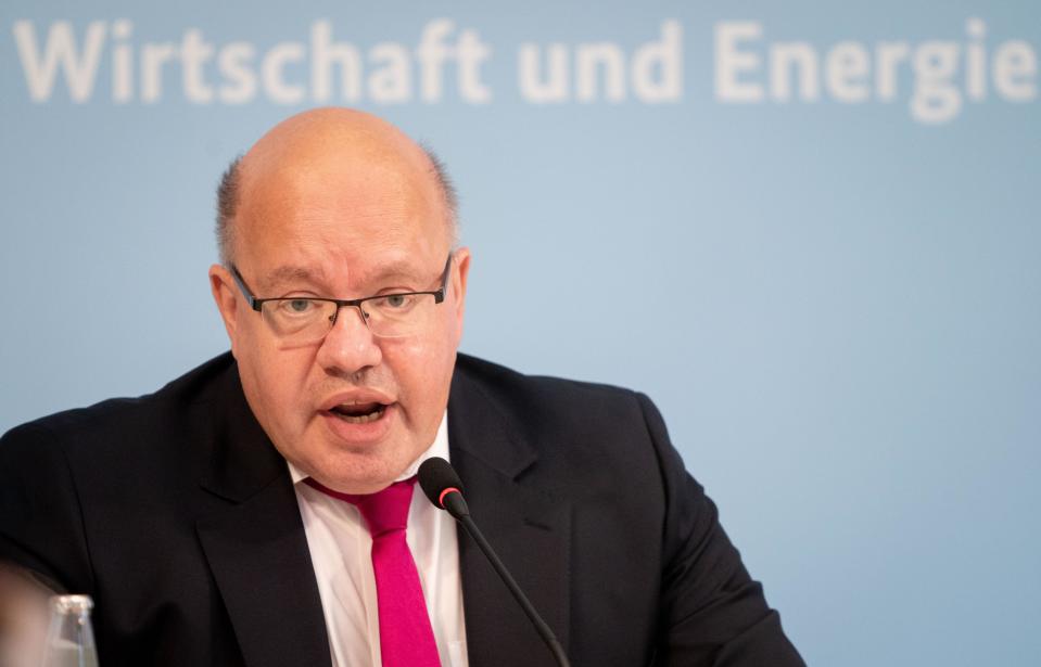 08 July 2020, Berlin: Peter Altmaier (CDU), Federal Minister of Economics and Energy, gives a press conference. He presented measures to combat the economic consequences of the Corona crisis. The bridging aid is part of the economic stimulus package and will start on 8 July. The economic stimulus package provides 25 billion euros for this purpose. It is about aid for companies, especially small and medium-sized enterprises, which are currently still severely affected by the crisis due to the only partial opening of business operations. Photo: Kay Nietfeld/dpa (Photo by Kay Nietfeld/picture alliance via Getty Images)