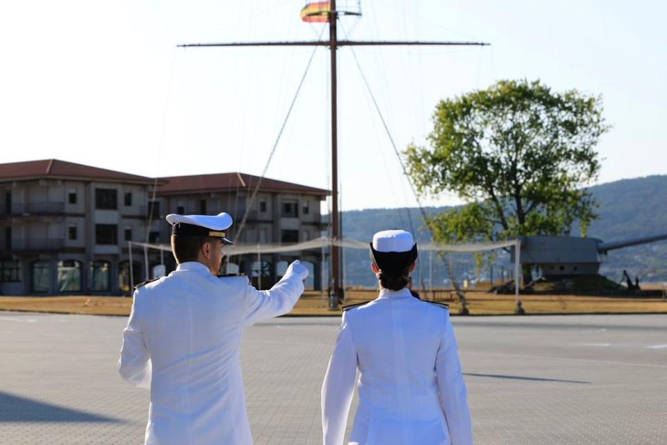 La Princesa Leonor de Borbón durante su ingreso en la Escuela Naval de Marín en Pontevedra