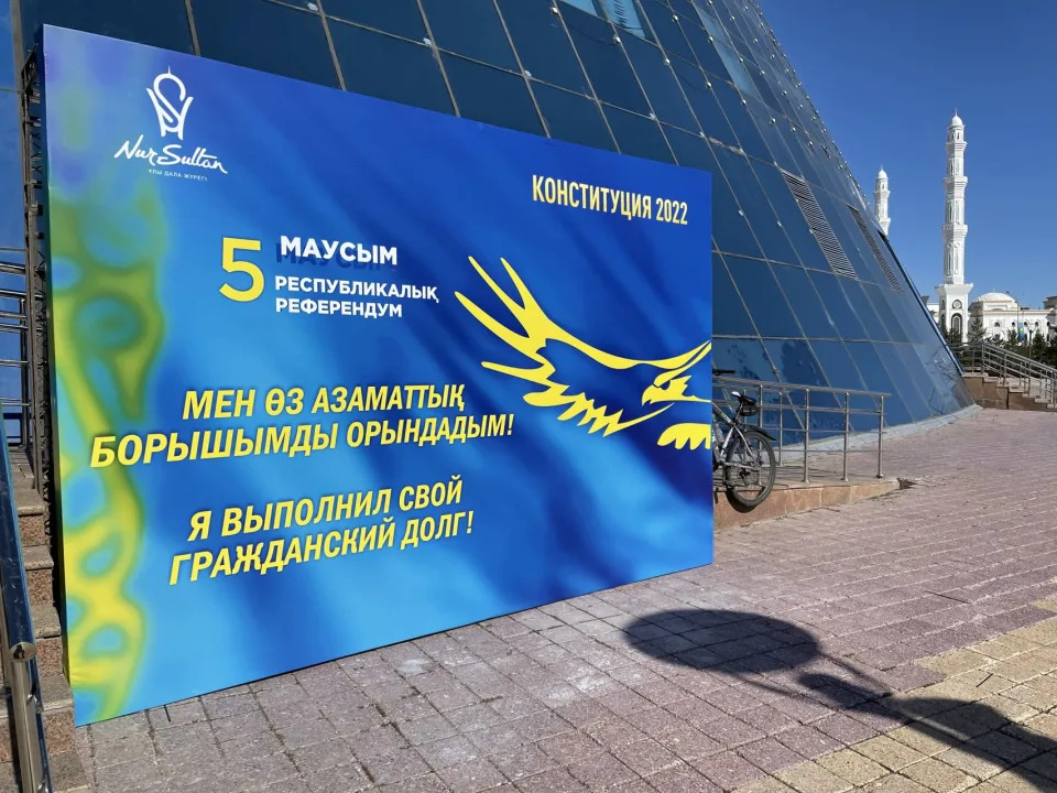 77% of Kazakhs support reducing the powers of the president, according to the final result