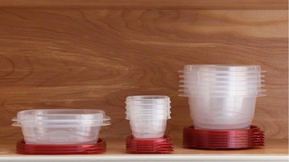 Pack snacks and more with these Rubbermaid Takealongs.