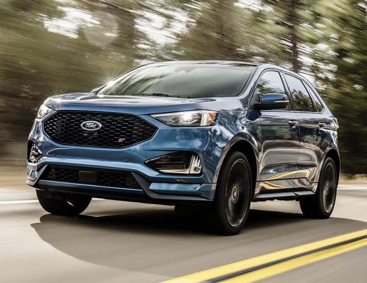 2019 Ford Edge front quarter left photo