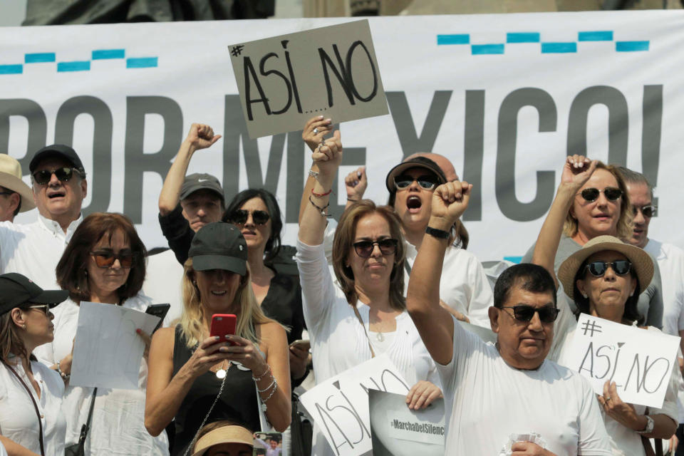 FOTOS | Marchan ciudadanos contra AMLO