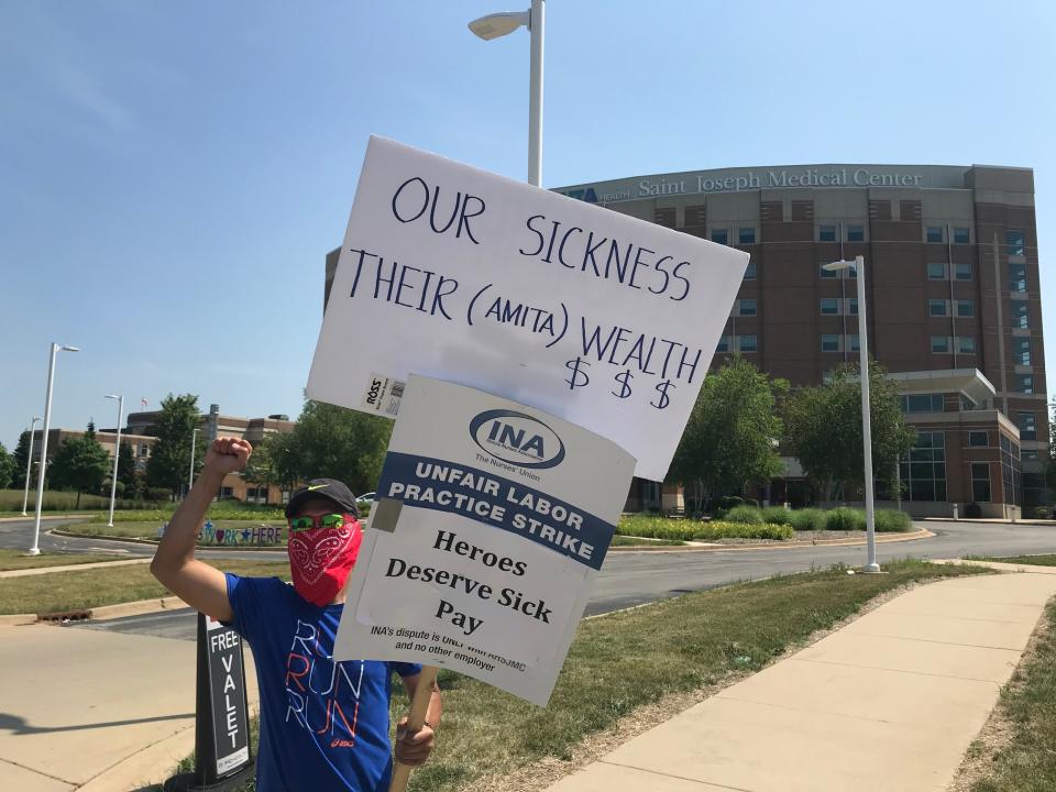 Temperatures in the mid-90s did not stop hundreds of striking nurses at AMITA Health Saint Joseph Medical Center in Joliet. Image via John Ferak/Joliet Patch Editor