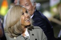 <p>Brigitte Macron assiste au match caritatif entre le Variétés Club de France et l'Equipe de France des Parlementaires.</p>