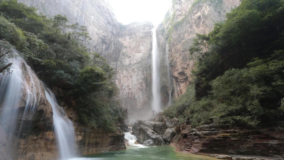 The Yuntai Mountain Waterfall is billed as the tallest uninterrupted waterfall in China (Yunai Mountain Net) 