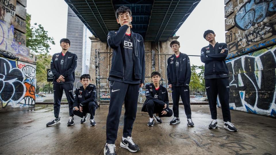 Defending World Champions EDG have proven that they've still got what it takes to win a second World Championship after making it out of Group A, the Group of Death. (Photo: Riot Games)