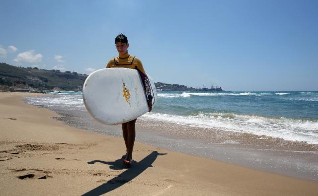 Surf Syria': a refugee in Lebanon finds a dream at sea