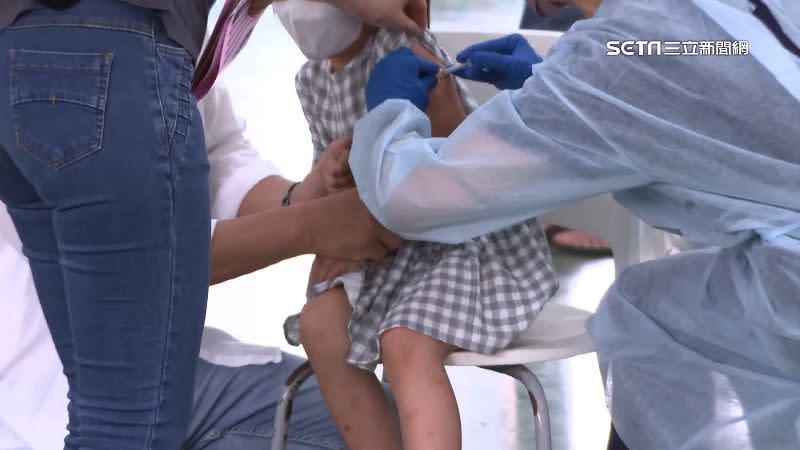 繼兒童開打新冠肺炎疫苗後，預計最快7月中施打嬰幼兒疫苗。（示意圖／資料照）