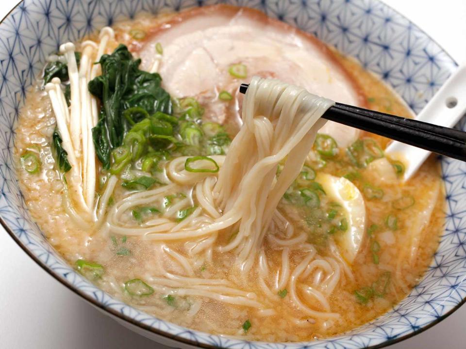 Above Photograph: J. Kenji López-Alt. Other Photographs: Daniel Gritzer Adding baking soda to your boiling water can transform regular dry pasta into ramen noodles. 