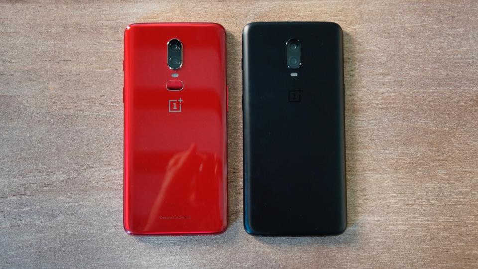 OnePlus 6 a la izquierda y OnePlus 6T a la derecha – Alexandra Guerrero