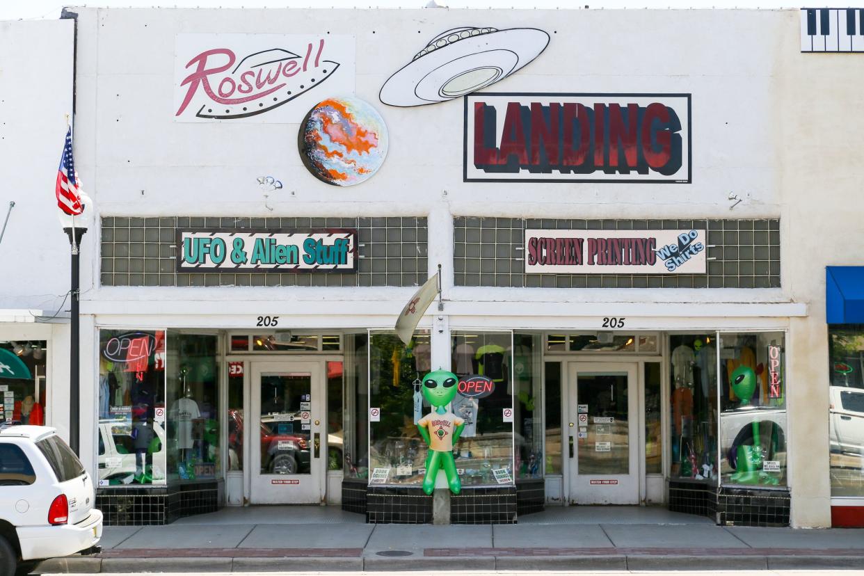 Roswell, USA - May 28, 2014: A gift shop named Roswell Landing on main street in Roswell, New Mexico.