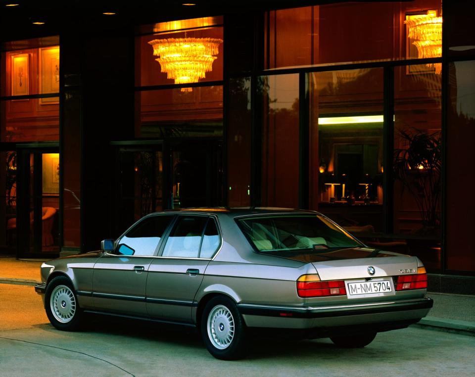 1988–91 BMW 735i