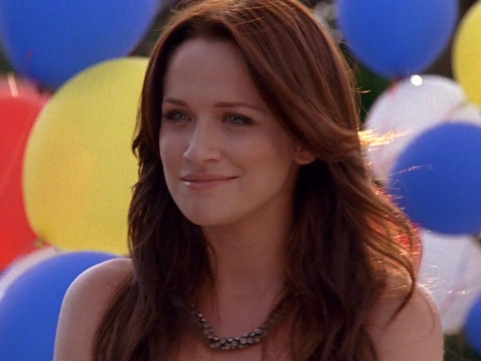 quinn james in season 7 episode 1 of one tree hill