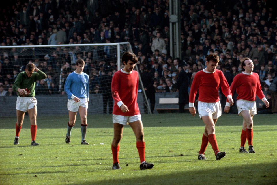 Soccer - Football League Division One - Manchester City v Manchester United - Maine Road