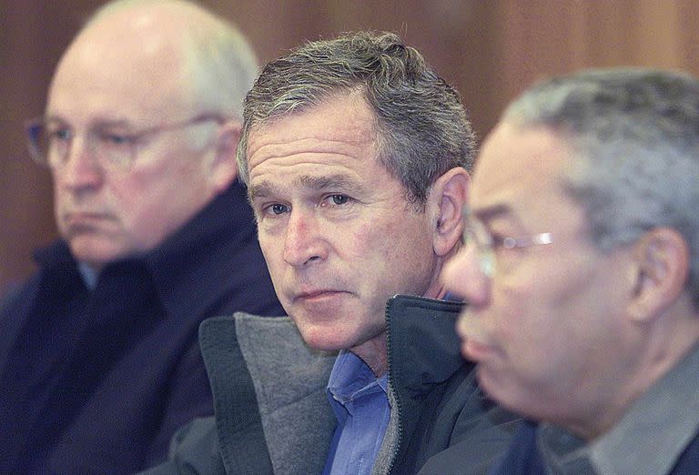 Bush, junto a Cheney y Powell en 2001