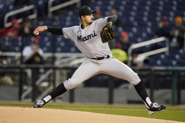 MLB capsules: Arraez goes 5 for 5 to lift batting average to .400 as  Marlins blank Jays 11-0