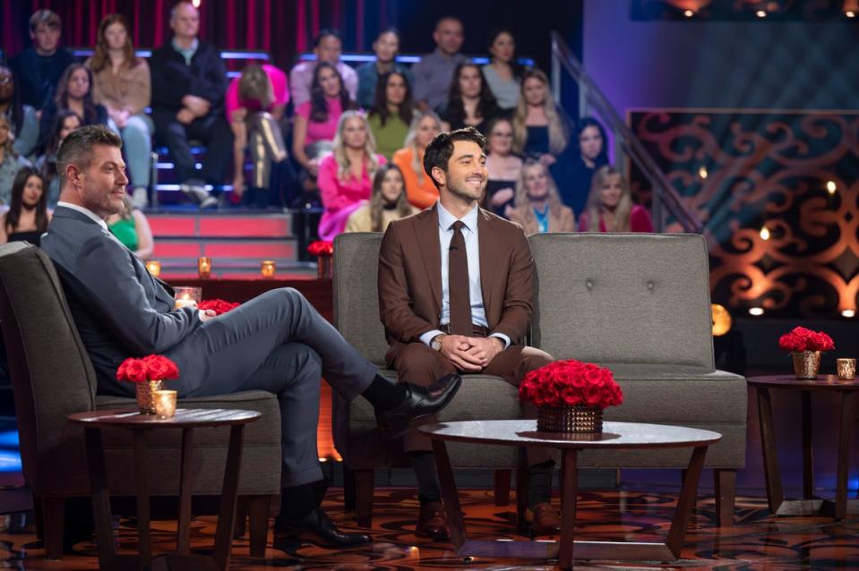 (L-R) ‘The Bachelor’ host Jesse Palmer and Joey Graziadei in ‘The Women Tell All’ episode (Disney)