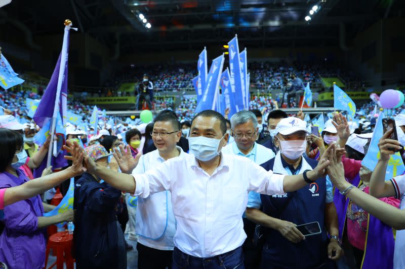 ▲2022激戰北台灣！今天各候選陣營都有「選前之夜」活動拚場，最後衝刺催票。（圖 ／侯友宜選舉辦公室提供）