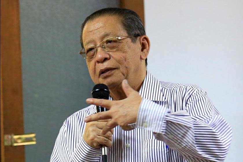 DAP's Lim Kit Siang pointed out that new Covid-19 cases and deaths in Malaysia has been significantly on the rise for the past two months, breaking records seen in both neighbouring and cross-continental countries. — Picture by Saw Siow Feng