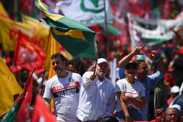 Da Silva oversaw Brazil's economic boom as president from 2003 to 2010. After spending nearly two years in prison on a corruption conviction that was later annulled, he's seeking a return to the presidency -- and appears likely to beat Bolsonaro on Sunday. (Photo: Andre Borges via Getty Images)