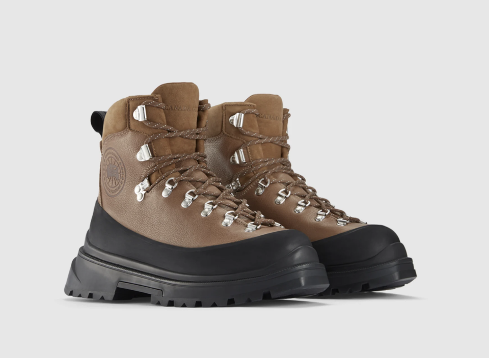 <p><a href="https://go.redirectingat.com?id=74968X1596630&url=https%3A%2F%2Fwww.canadagoose.com%2Fus%2Fen%2Fjourney-boot-7778M.html&sref=https%3A%2F%2Fwww.esquire.com%2Flifestyle%2Fhealth%2Fg44556366%2Fbest-fitness-gifts%2F" rel="nofollow noopener" target="_blank" data-ylk="slk:Shop Now;elm:context_link;itc:0;sec:content-canvas" class="link ">Shop Now</a></p><p>Journey Boots</p><p>Canada Goose</p><p>$750.00</p>