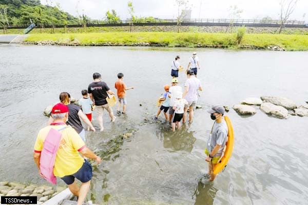 宜蘭縣政府水利資源處辦理「蘇澳溪高灘地水環境改善工程」，再度榮獲「第十一屆台灣景觀大獎-設施環境類-優質獎」肯定。<br /><br />（圖：宜蘭縣政府提供）