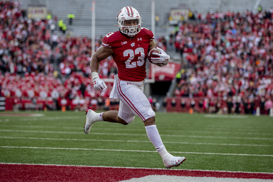 MADISON, WI - OCTOBER 05: Wisconsin Badgers running back Jonathan Taylor (23) breaks out for his 3rd touchdown run of the game durning a college football game between the Kent State Golden Flashes and the Wisconsin Badgers on October 5, 2019, at Camp Randall Stadium in Madison, WI. (Photo by Dan Sanger/Icon Sportswire via Getty Images)