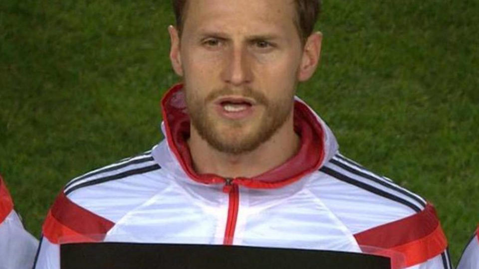 Benedikt Höwedes trauert mit den Menschen aus Haltern