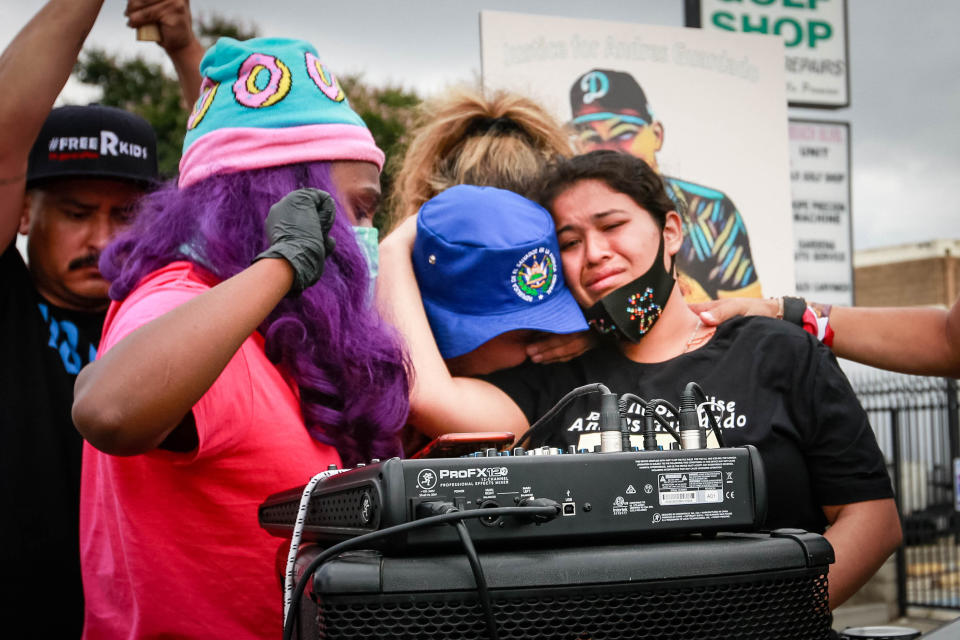 Jennifer Guardado, sister of Andres Guardado, and other relatives of speak at a rally seeking justice for the 18-year-old on June 28, 2020 in Gardena, California. (Photo: Jason Armond via Getty Images)