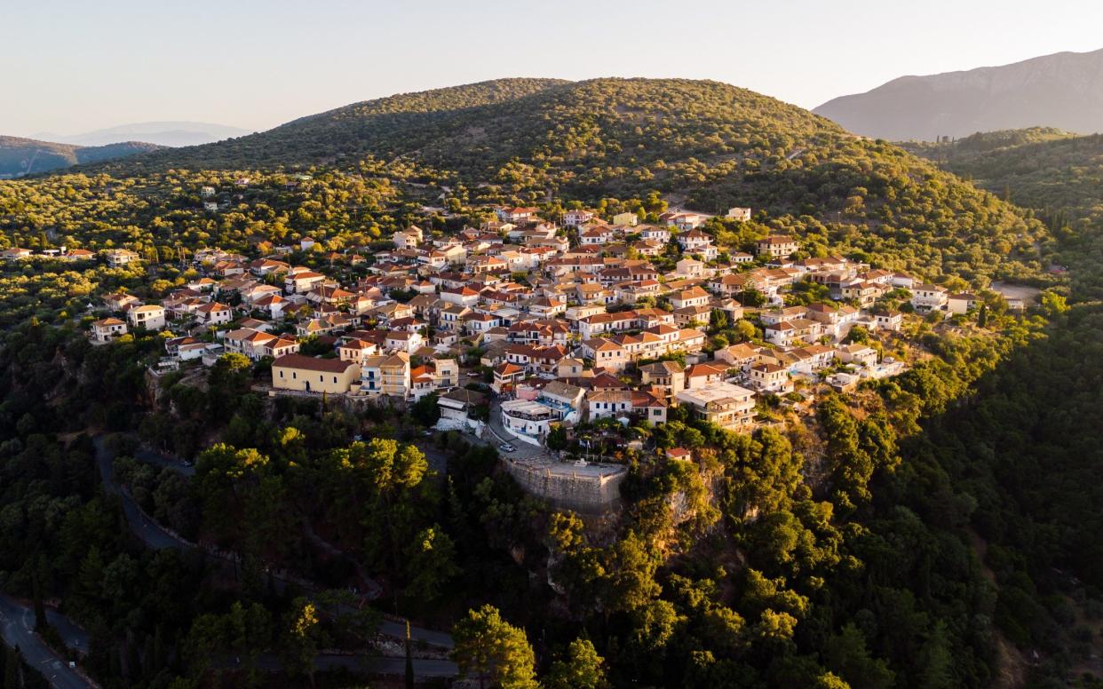 The lofty village of Spartochori