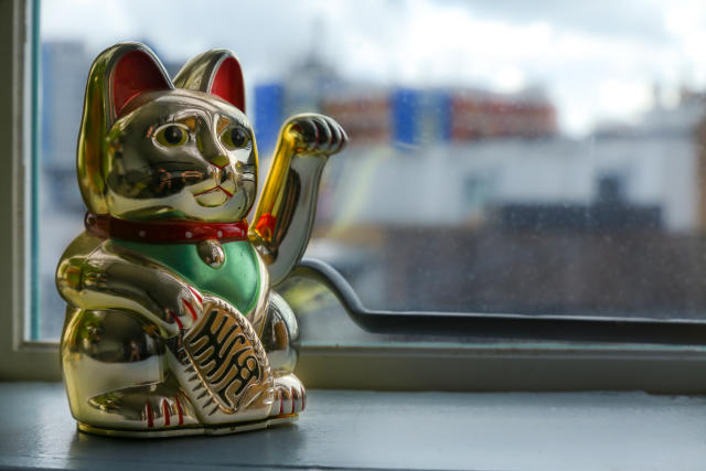 Maneki-neko, el gato de la suerte - Kublai Tours, otra forma de vivir el  mundo