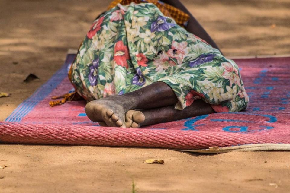 Many of those able to make the journey arrive in a worrying state of health after walking for days or weeks, often with no access to food and clean water, requiring immediate humanitarian assistance and medical attention. &nbsp;&nbsp;<i>Location: Yoyo Health Centre, Bidibidi Refugee Settlement, Nov. 2, 2016.</i>