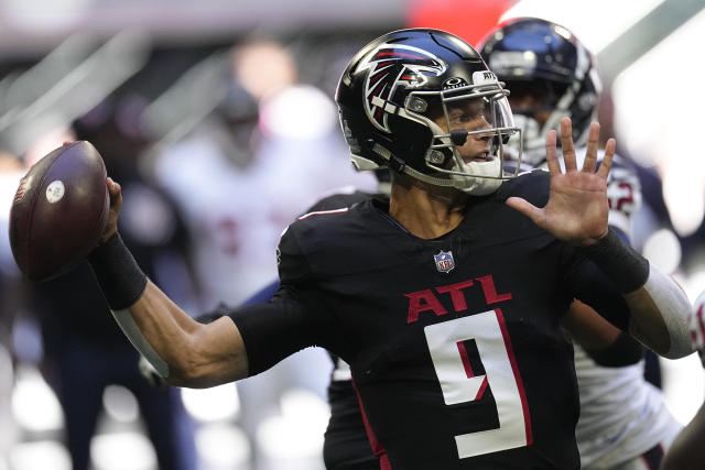 Rookie QB Desmond Ridder leads Falcons to comeback win in