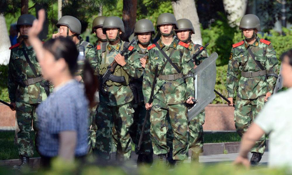 Chinese paramilitary policemen