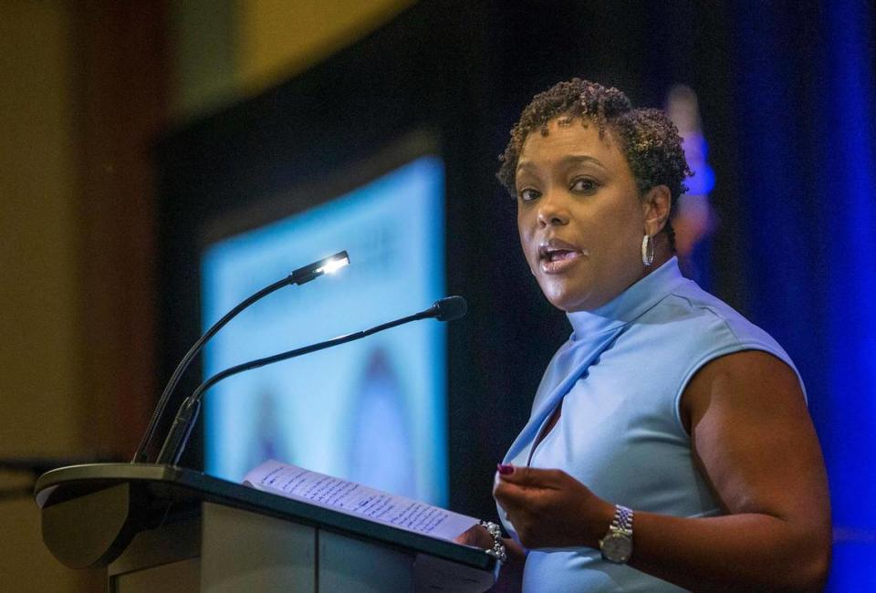 Miami Gardens Police Chief Delma Noel-Pratt, the first woman to lead the city’s police department, received the Baptist Health Leadership Award two weeks ago, when the National Association of Women Law Enforcement Executives held its yearly convention in Miami.