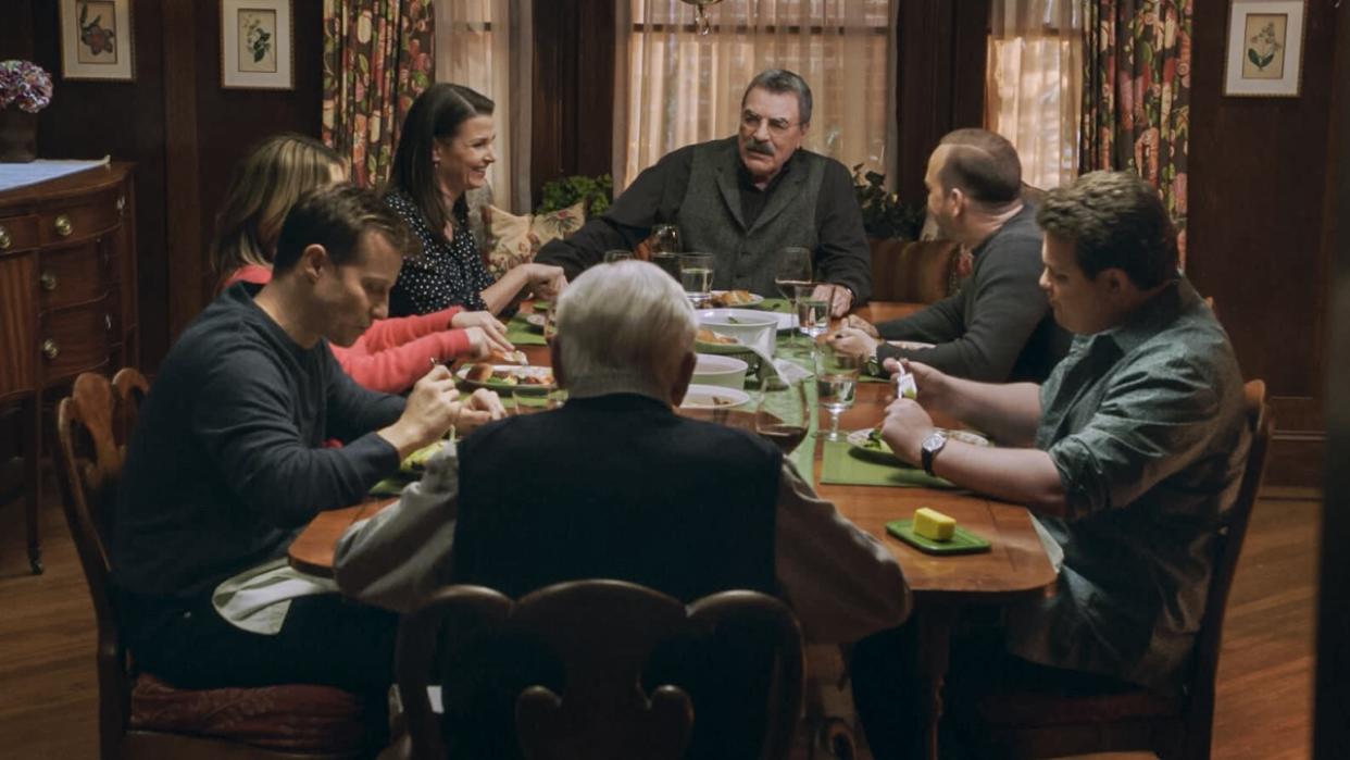  Reagan family dinner in Season 13. 