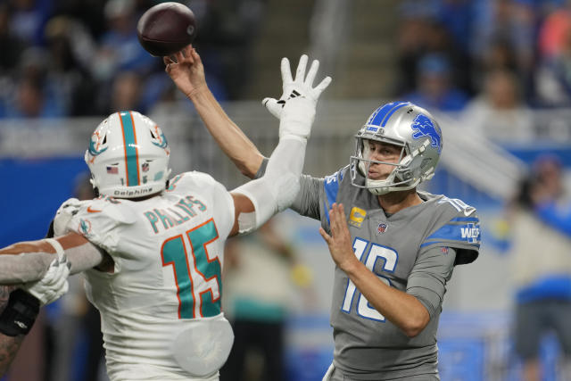 Tagovailoa aids Dolphins' turnaround in 31-27 win over Lions - The San  Diego Union-Tribune