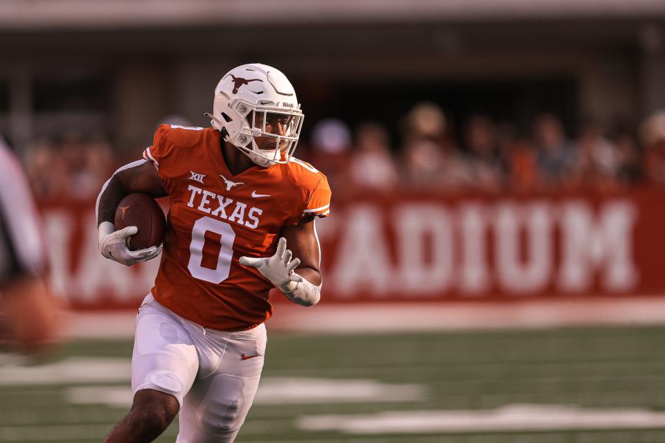 Ja'Tavion Sanders appeared primarily on special teams last year but is poised for a bigger role when Texas feaures two tight ends.