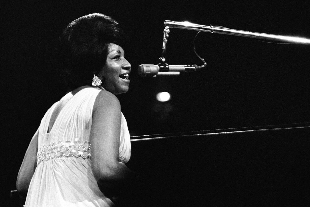 American Soul and R&B musician Aretha Franklin (1942 - 2018) plays piano as she performs onstage during the 'Soul Together' Concert at Madison Square Garden, New York, New York, June 28, 1968.