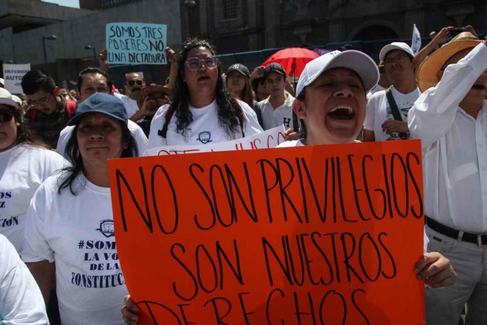 protestas trabajadores poder judicial extincion fideicomisos