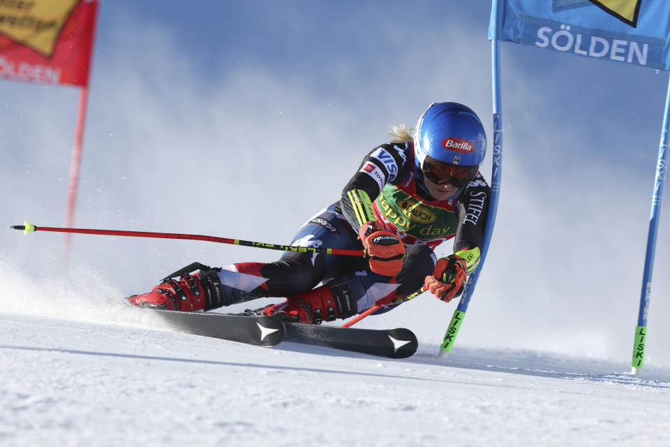 United States' Mikaela Shiffrin speeds down the course during the first run of an alpine ski, women's World Cup giant slalom race, in Soelden, Austria, Saturday, Oct. 28, 2023. (AP Photo/Alessandro Trovati)