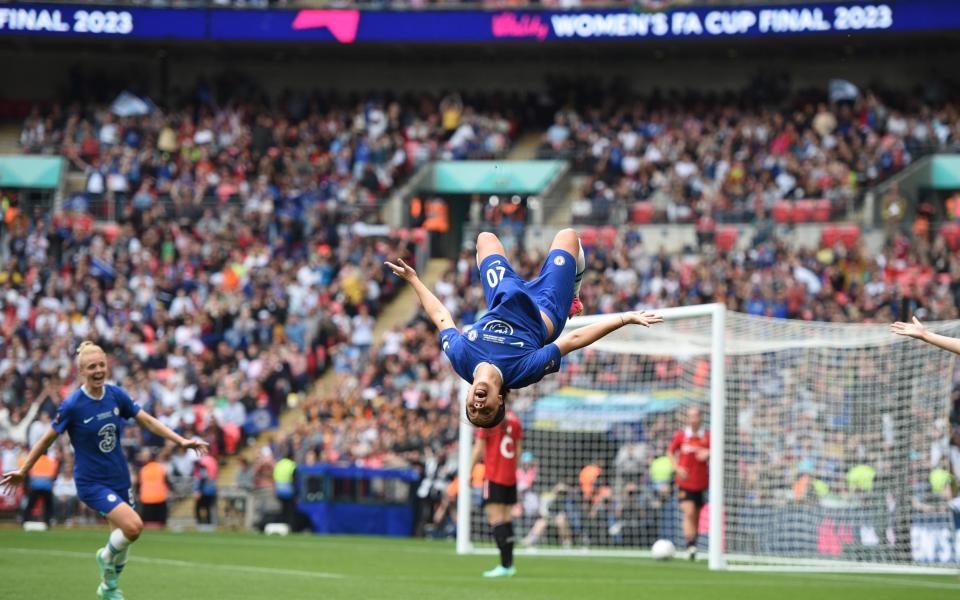 Sam Kerr of Chelsea celebrates after scoring - Chelsea - Harriet Lander