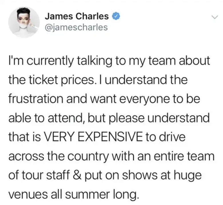   @jamescharles / Via Twitter: @jamescharles