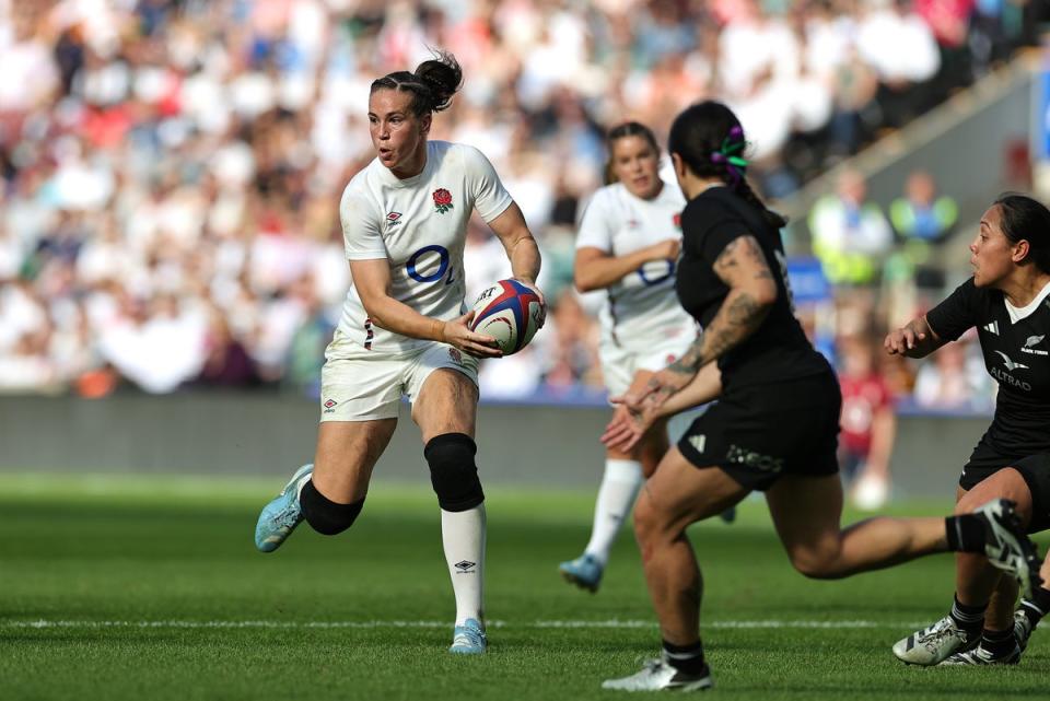 Emily Scarratt made her 100th start for England (Getty)