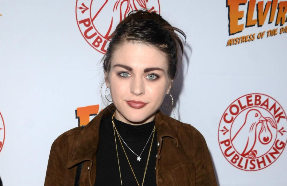 Frances Bean Cobain paid tribute to her late father Kurt on the 30th anniversary of his death credit:Bang Showbiz